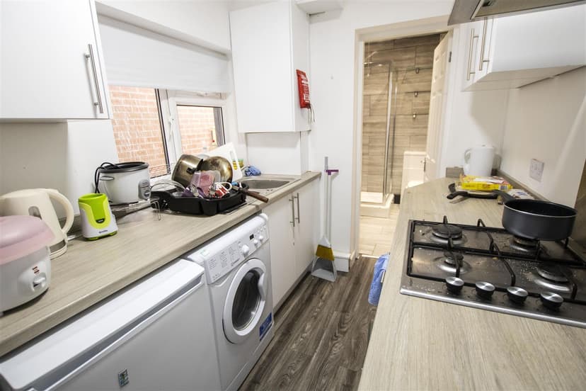 18, Rookery Road - Image 8