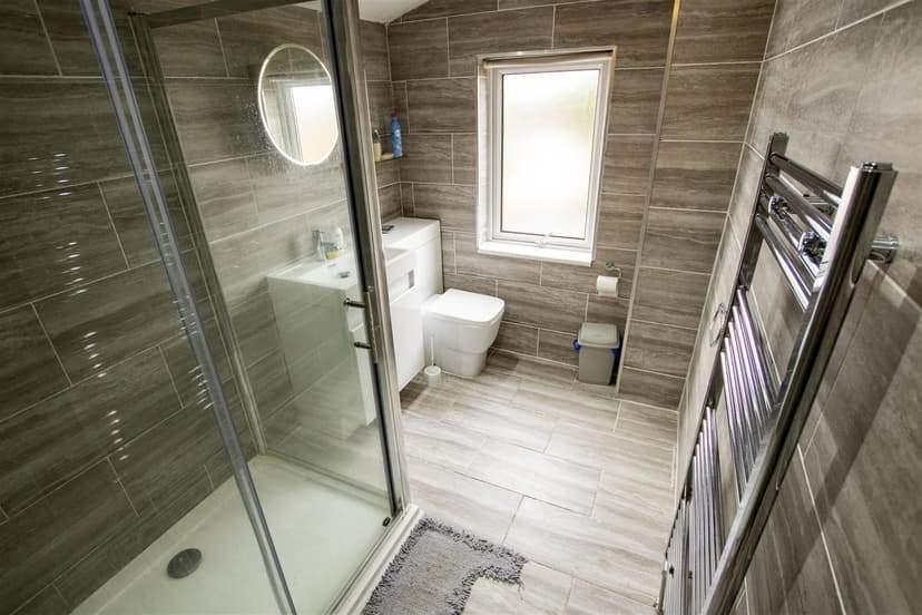 18, Rookery Road - Image 2