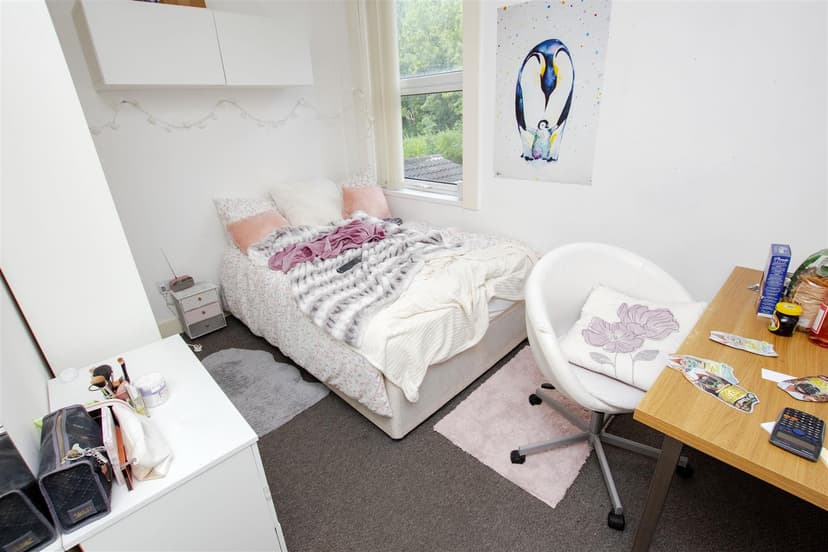 251, Tiverton Road - Image 7