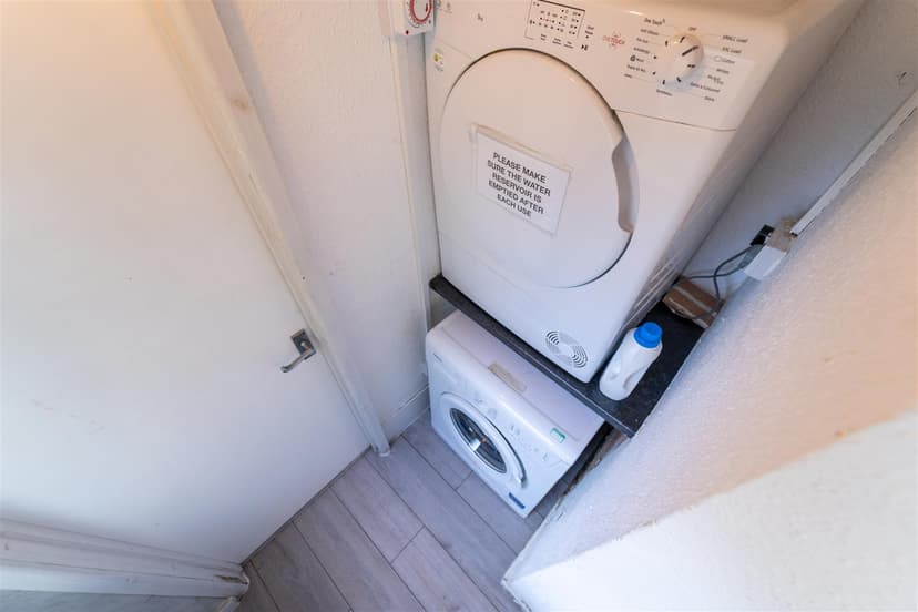 12, Hope Place - Image 4