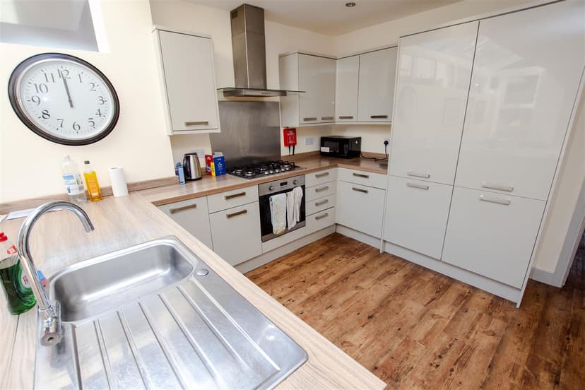 307, Heeley Road - Image 9