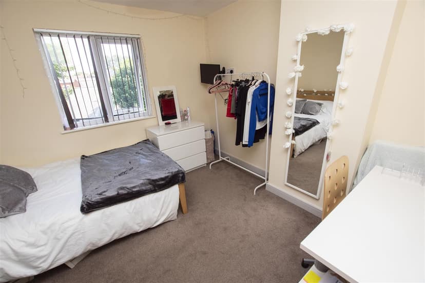 307, Heeley Road - Image 8