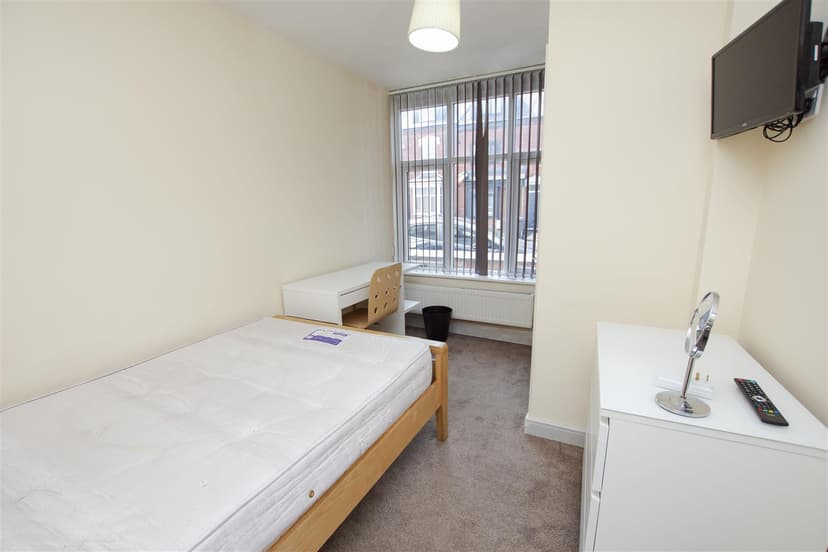 307, Heeley Road - Image 6