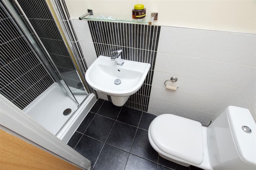 307, Heeley Road - Image 3