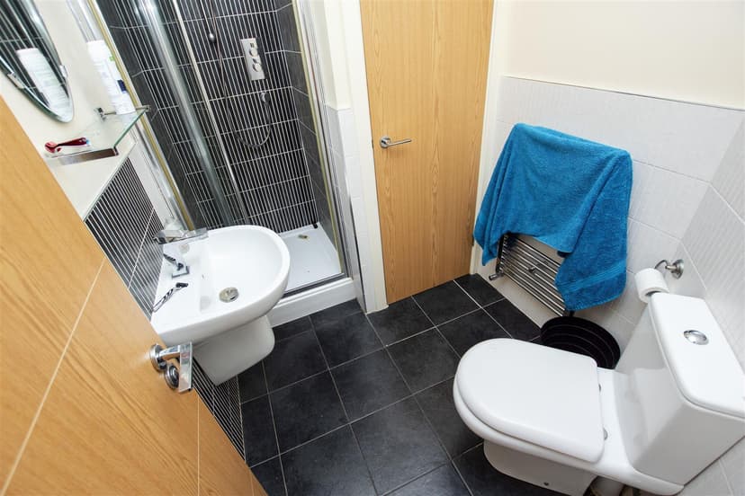 307, Heeley Road - Image 2