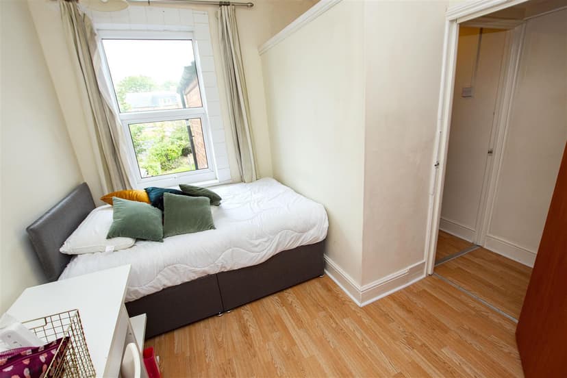 189, Hubert Road - Image 6