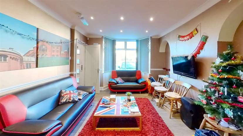15, Tealby Grove - Image 11