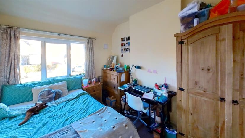 15, Tealby Grove - Image 3