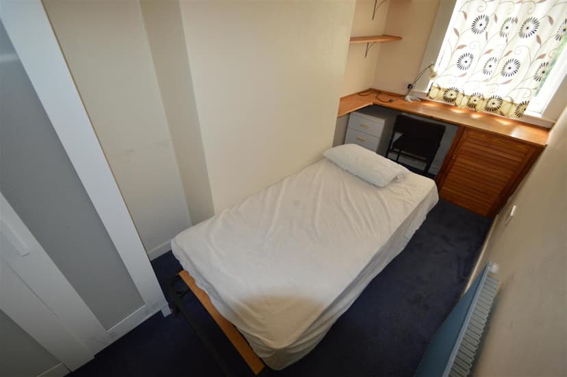 8, Lottie Road - Image 5