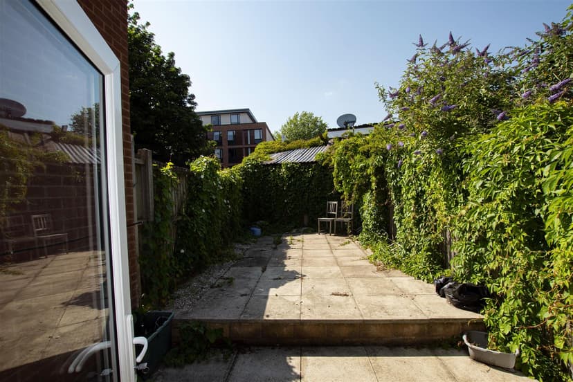 8, Lottie Road - Image 2