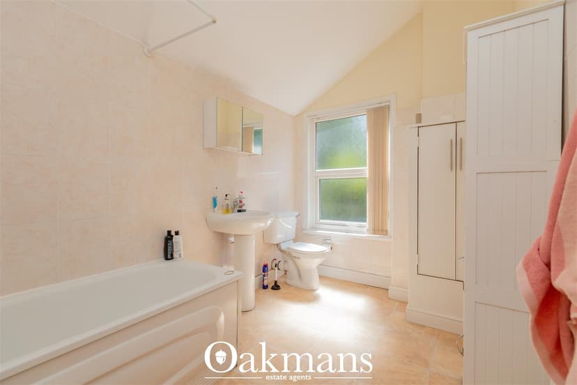 118, Teignmouth Road - Image 3