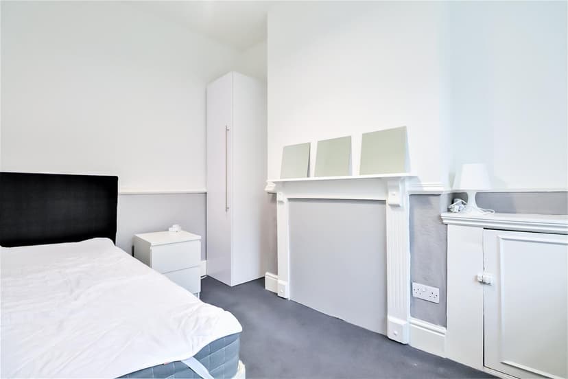 4, The Limes, Daisy Road - Image 5