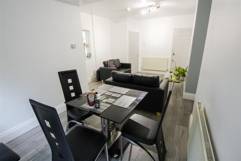 141, Reservoir Road - Image 5