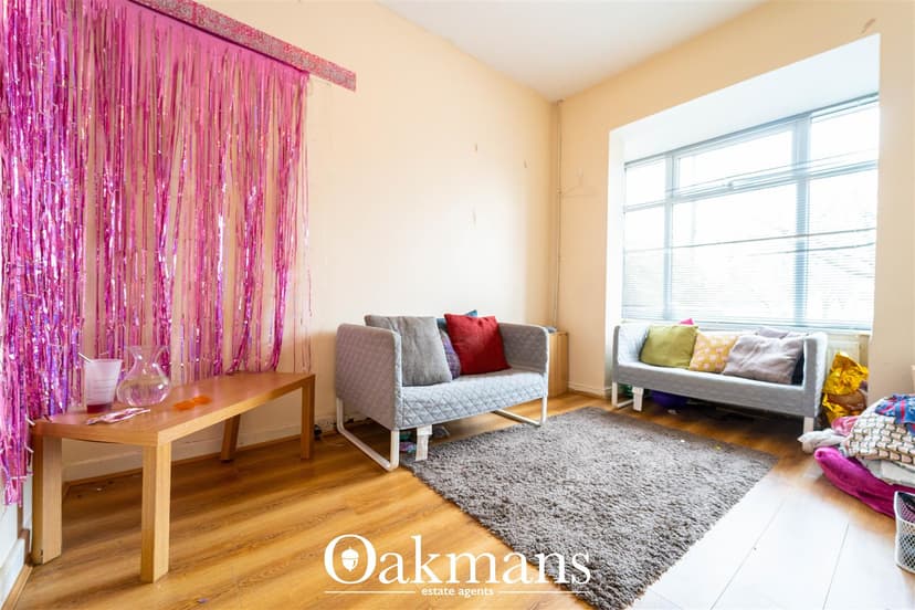 16, Katie Road - Image 24