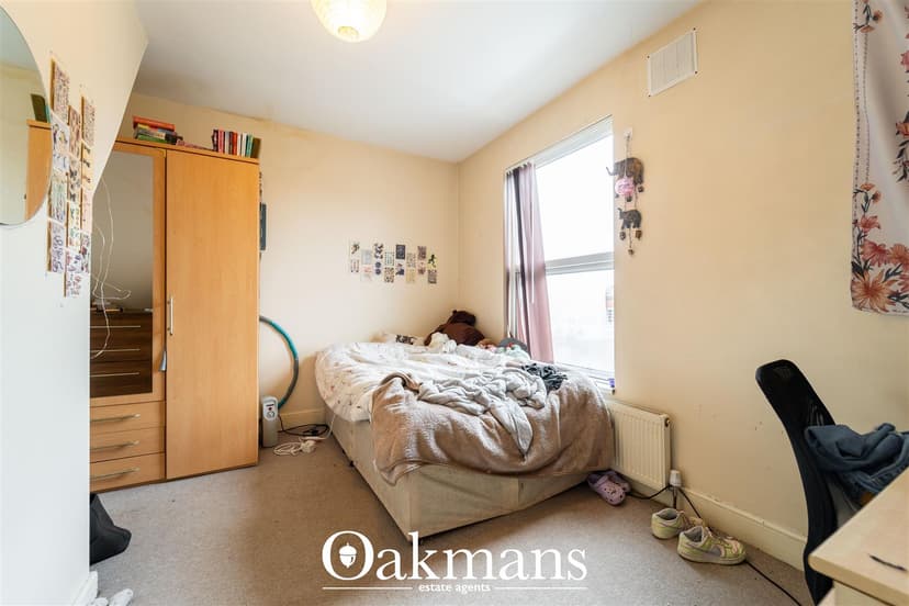 16, Katie Road - Image 20