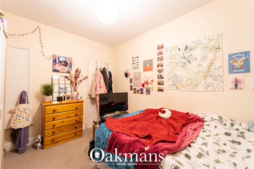 16, Katie Road - Image 10