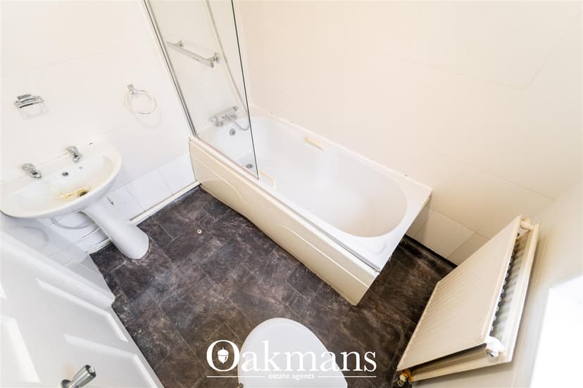16, Katie Road - Image 8