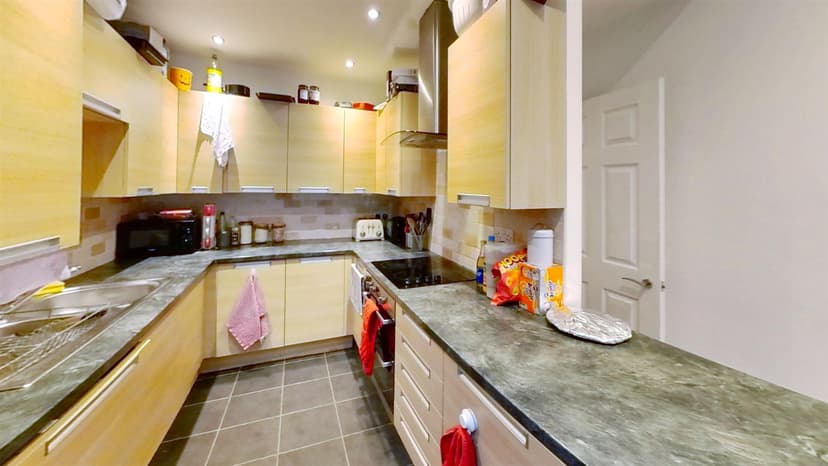 219, Tiverton Road - Image 8