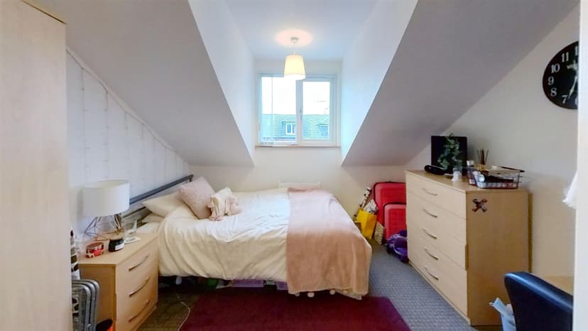 219, Tiverton Road - Image 7