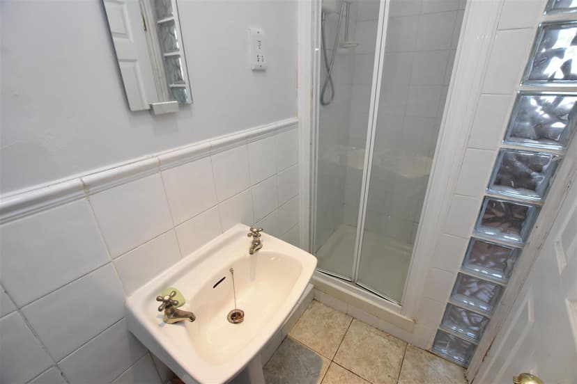 17, Lottie Road - Image 13