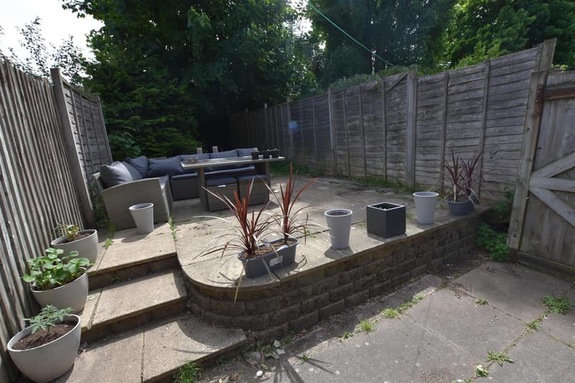 17, Lottie Road - Image 2