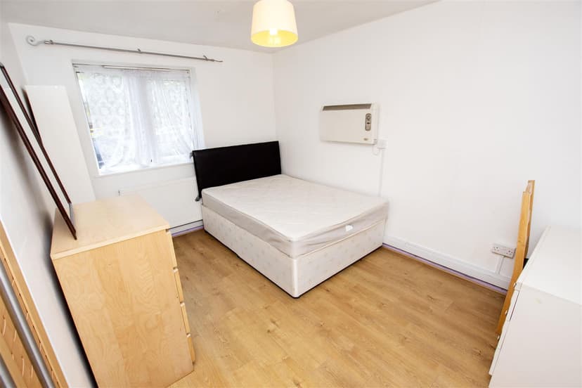 37, Rebecca Drive - Image 4