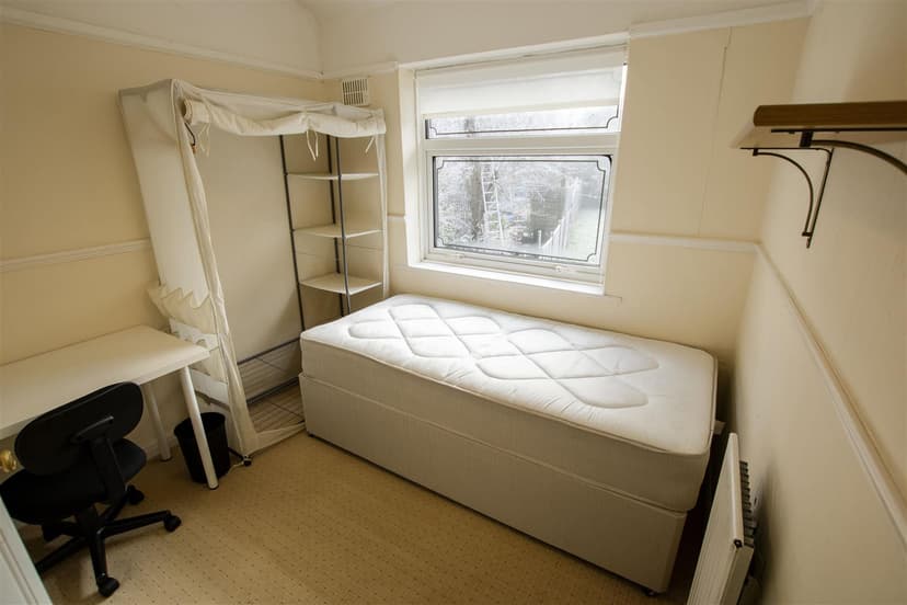 26, Nately Grove - Image 5