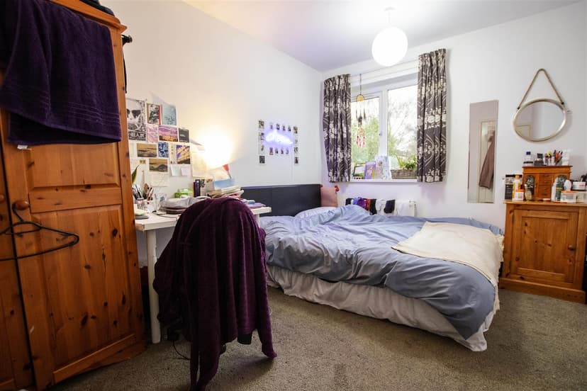 17, Rebecca Drive - Image 5