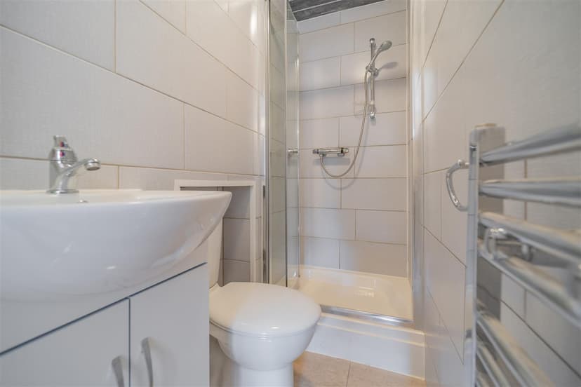 279, Reservoir Road - Image 10