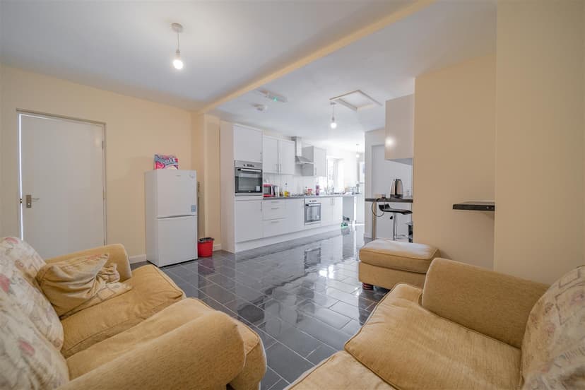 279, Reservoir Road - Image 1