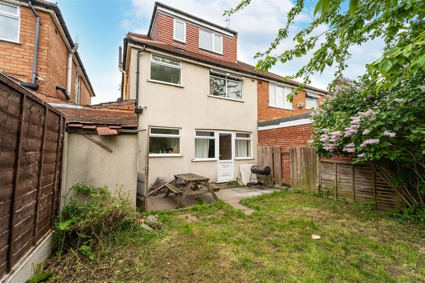 70, Cherington Road - Image 4