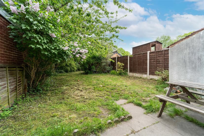 70, Cherington Road - Image 2