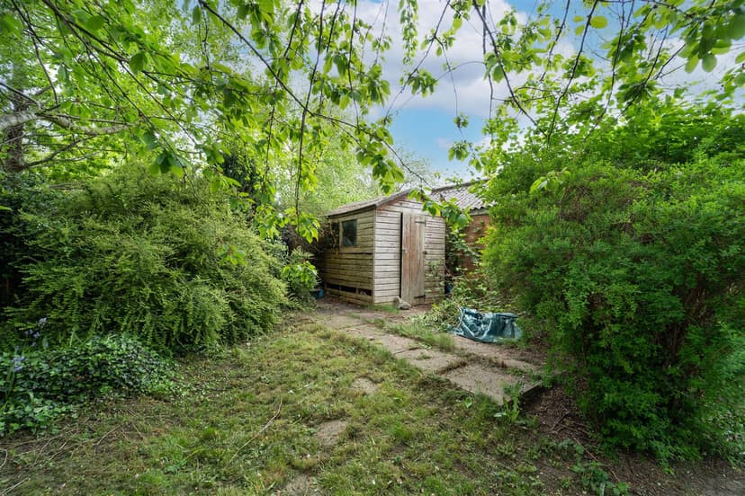 70, Cherington Road - Image 1