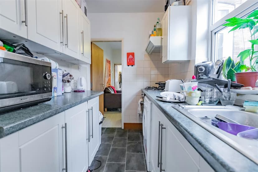 60, Gleave Road - Image 12