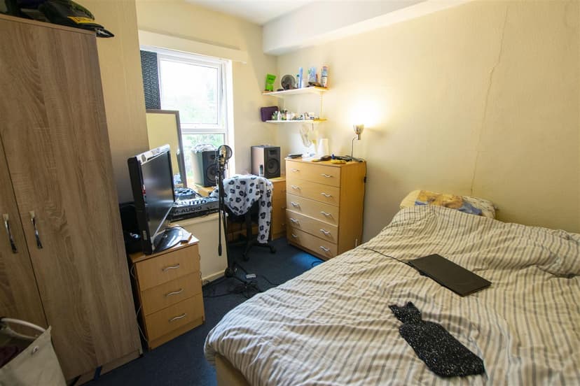 71, Teignmouth Road - Image 5