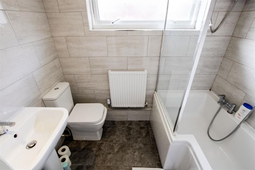 48, Leahurst Crescent - Image 5