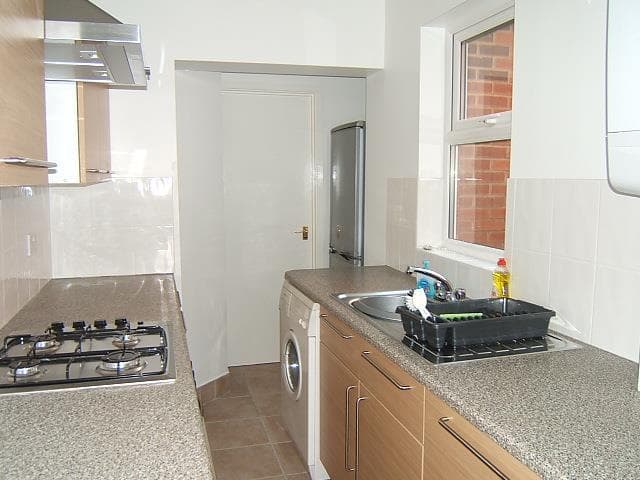 54, Gleave Road - Image 10