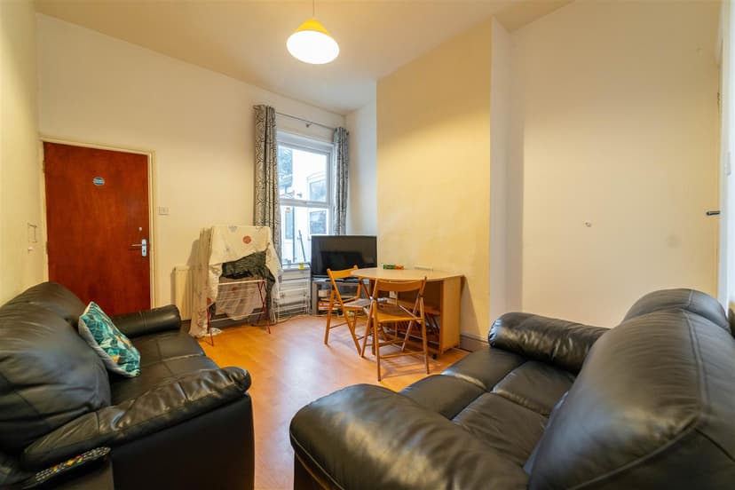 37, Exeter Road - Image 16