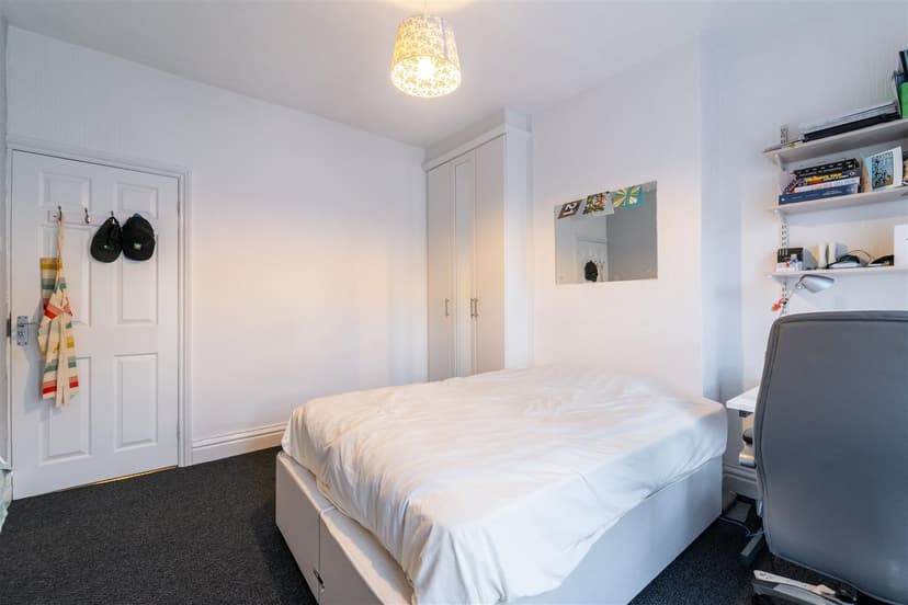 37, Exeter Road - Image 13