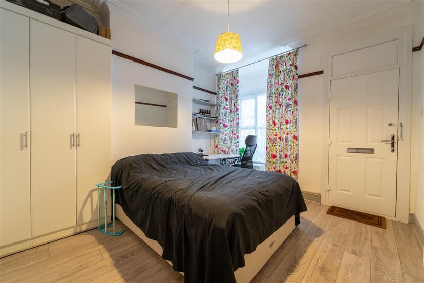 37, Exeter Road - Image 11
