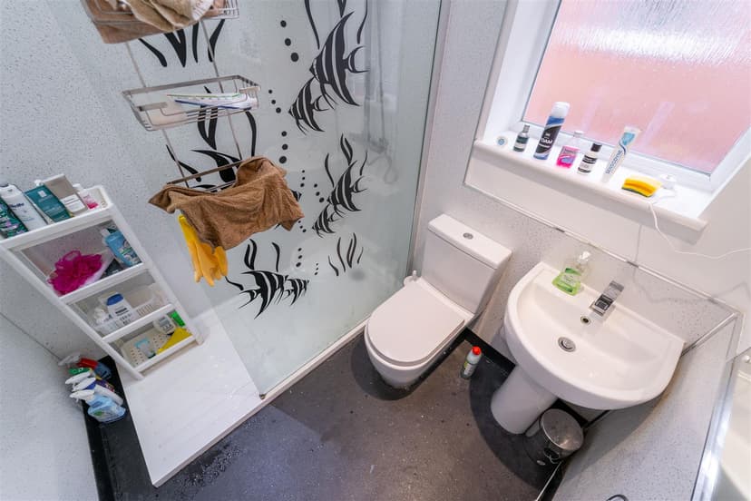 37, Exeter Road - Image 3