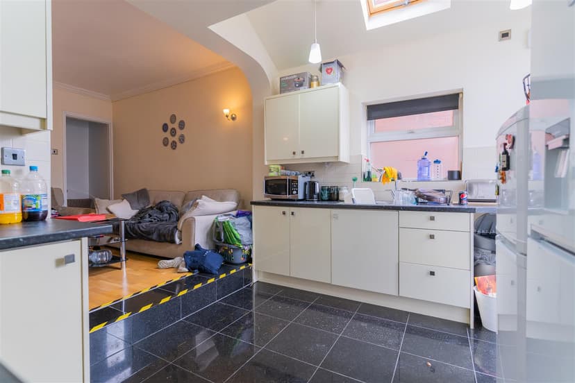 83, Milner Road - Image 8