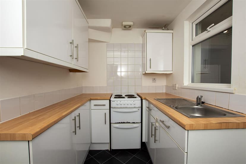 54, Winnie Road - Image 7