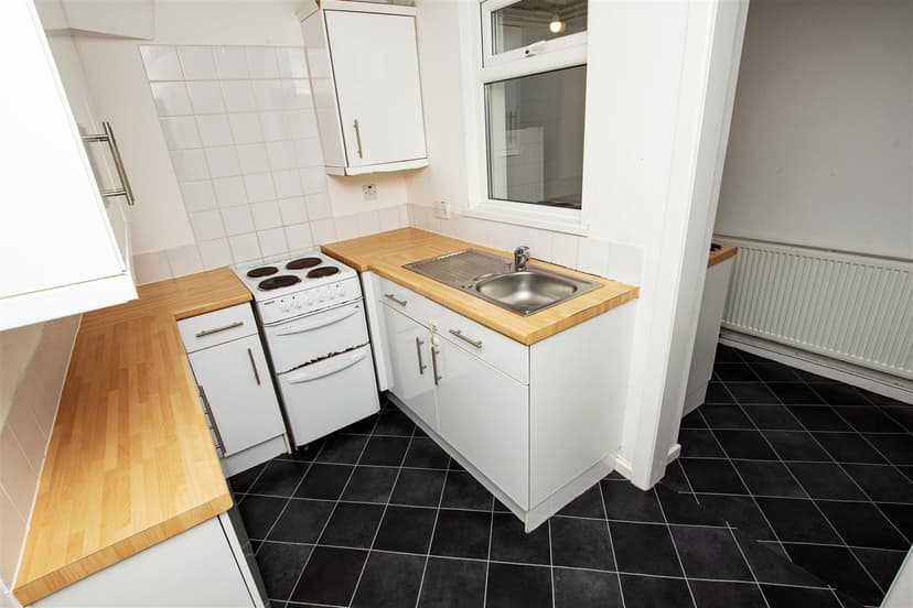 54, Winnie Road - Image 6