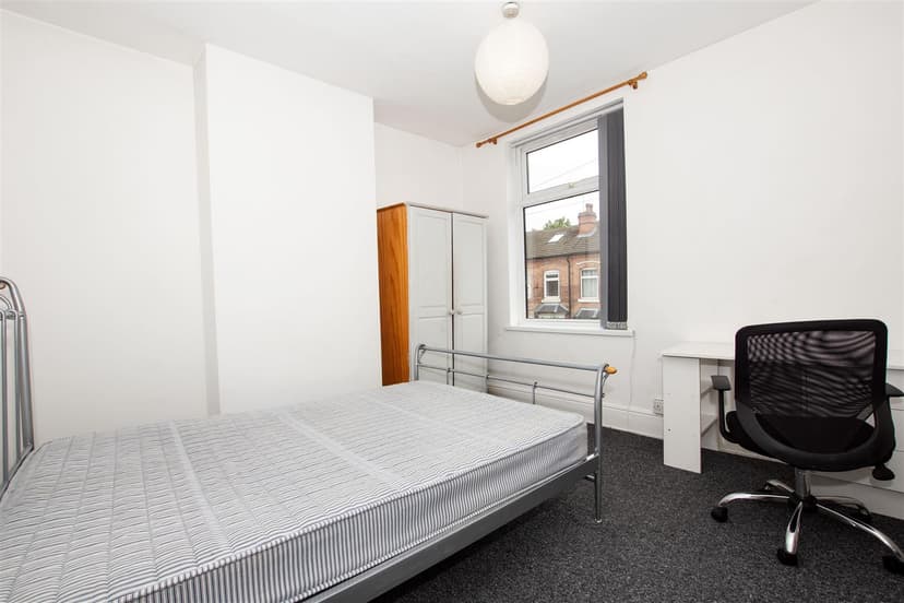 54, Winnie Road - Image 5