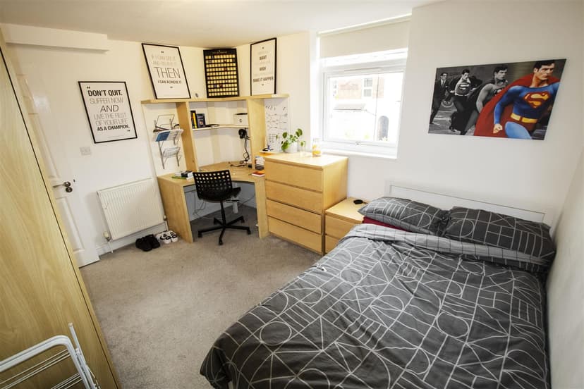 79, Harrow Road - Image 8