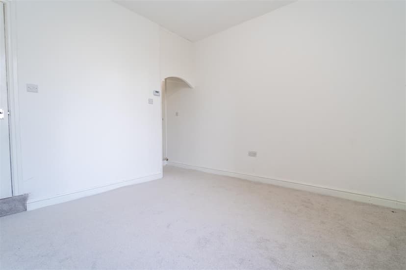 73, Gleave Road - Image 14