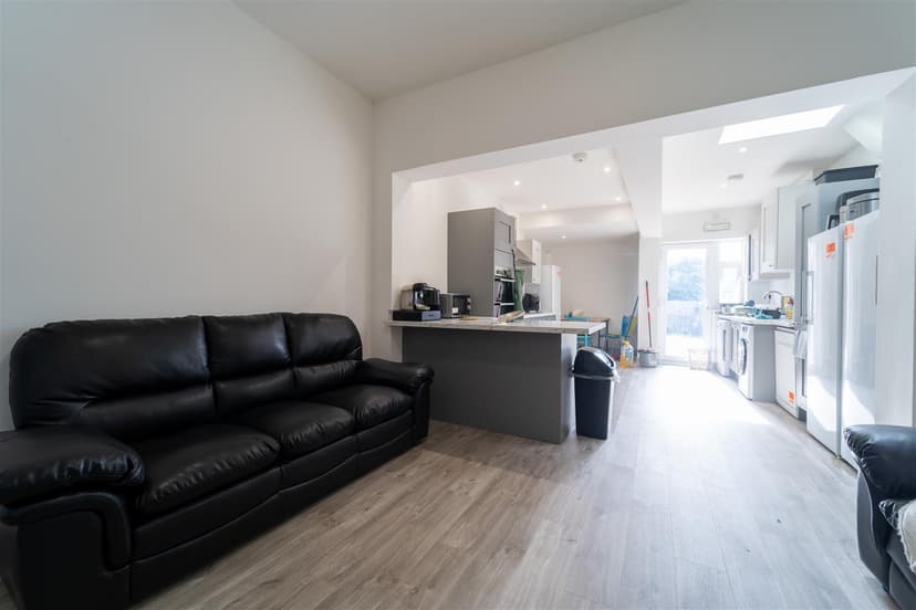 88, Teignmouth Road - Image 17