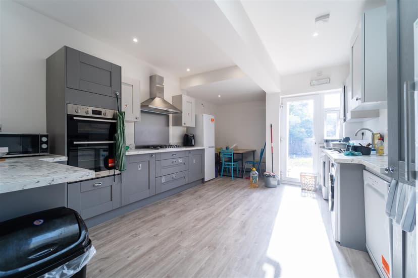 88, Teignmouth Road - Image 15