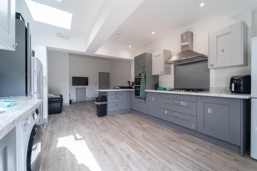 88, Teignmouth Road - Image 14